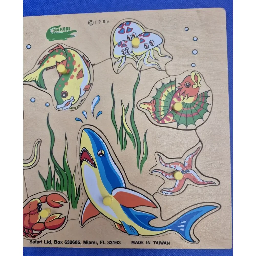 Vintage Ocean Creatures Wood Peg Puzzle Ages 1.5-5 Years Safari Ltd